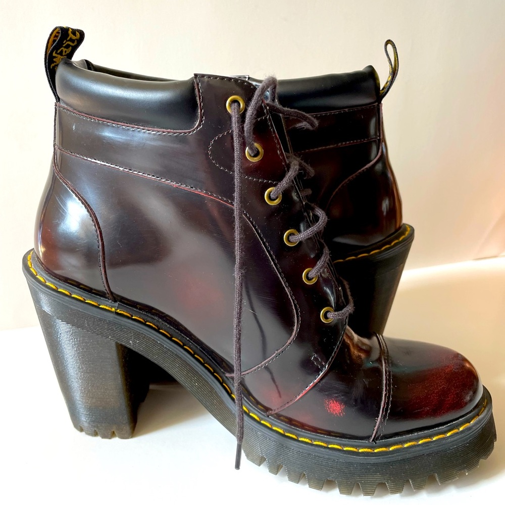 Dr. Martens Averil Lace Up Boot Womens 9 Cherry Red Arcadia